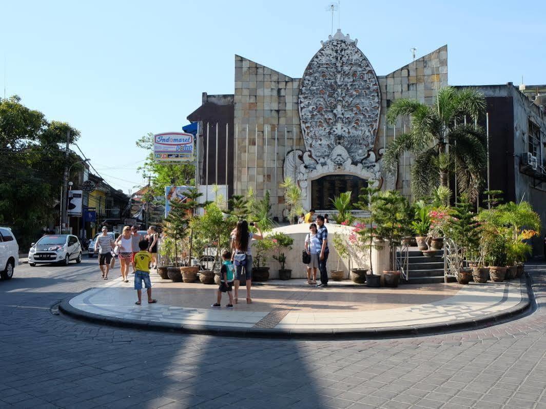 מלון קוטה לומבוק Palm Garden Kuta מראה חיצוני תמונה